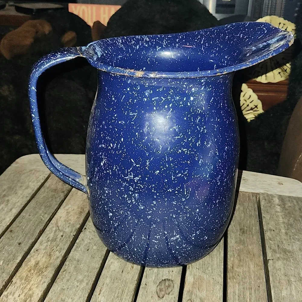 U.S.N Enameled Bath Pitcher GEUDER, PAESCHKE & FREY CO. Vintage